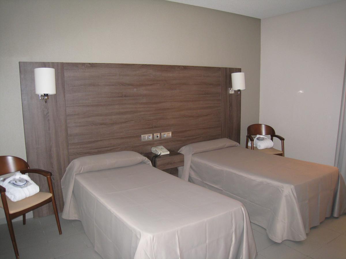 Balneario De Ledesma Hotel Vega de Tirados Eksteriør billede